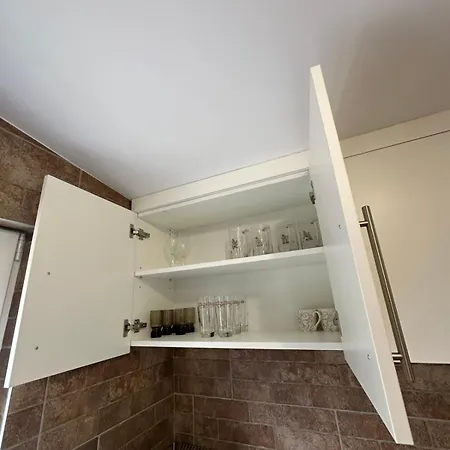 Ana Apartment *
